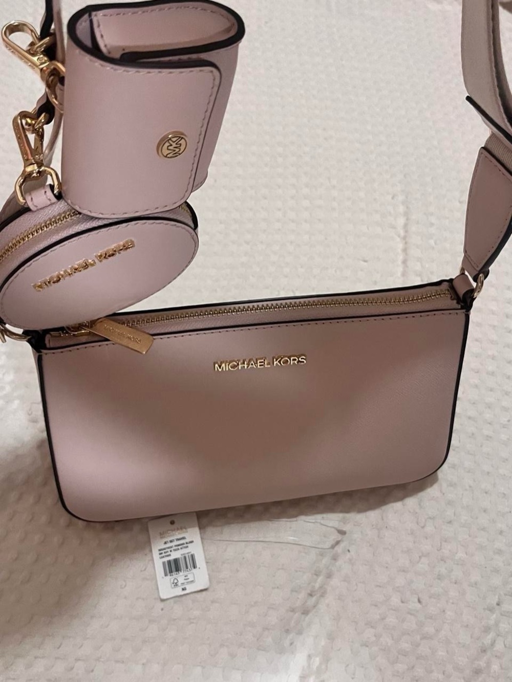 NEW NWT Michael Kors Jet set travel pink crossbody bag